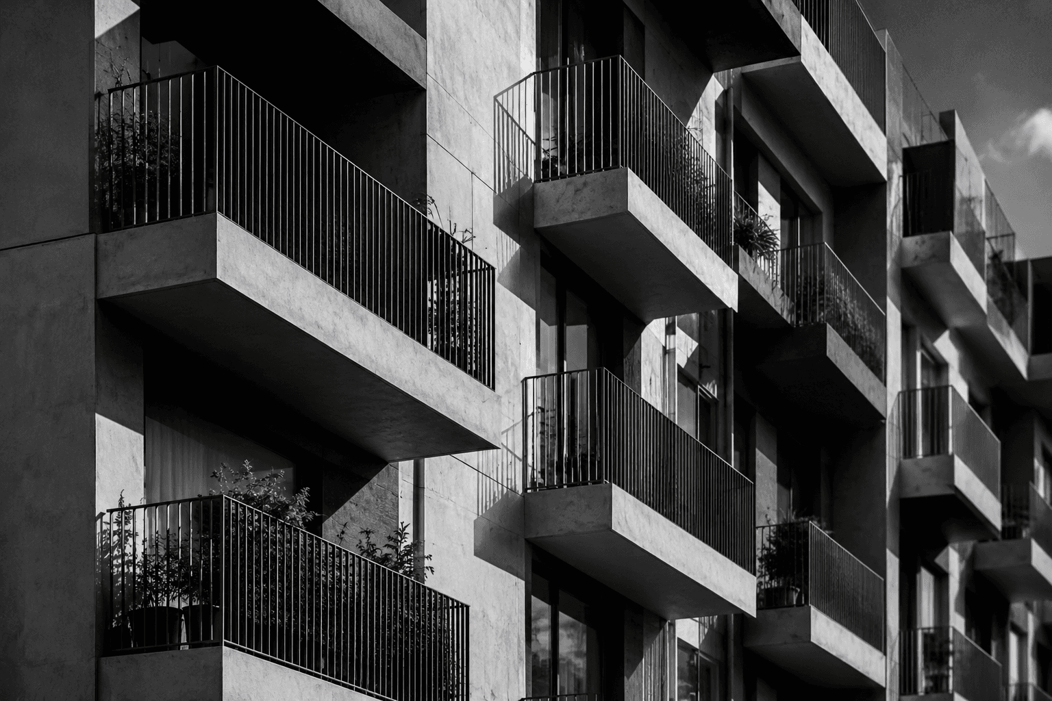 On automatise l'administration du syndic. Vous gardez l'immeuble et les copropriétaires.